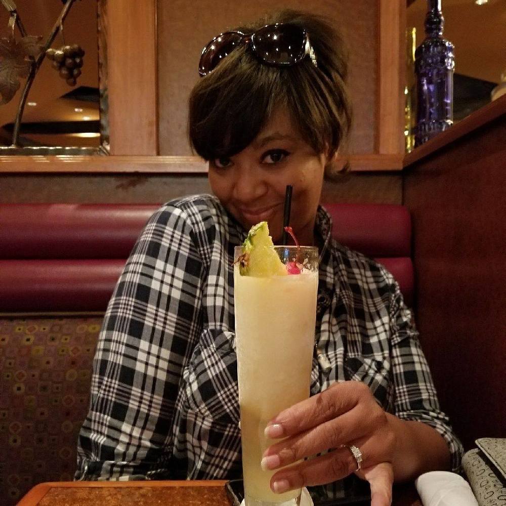 Meet your Posher, Renika